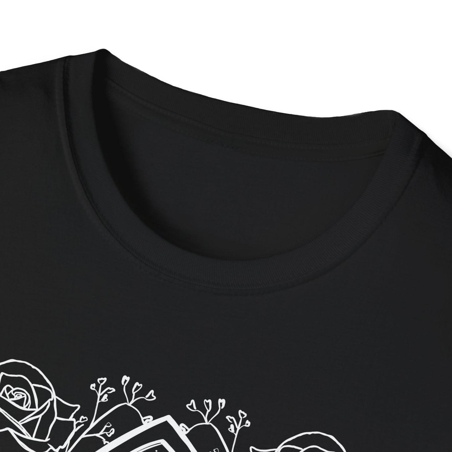 Mountain Court Tee Shirt – Bookish Romantasy Apparel